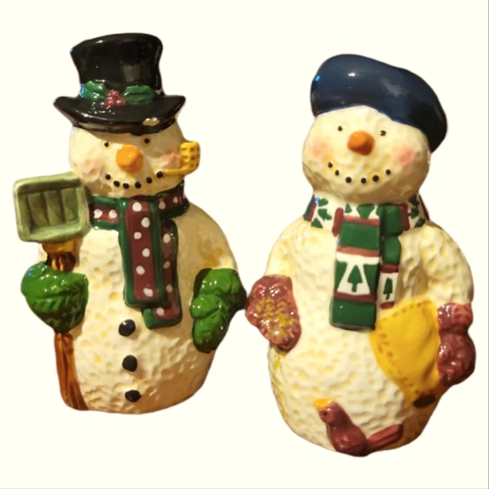 Vtg Salt & Pepper Shakers Snowman Christmas Winter Porcelain